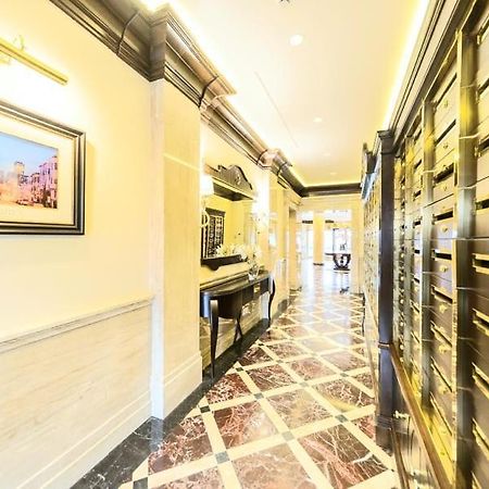 1 Room 60M2 Center Of Obolon Near River Side. 11 Floor Kiev Buitenkant foto