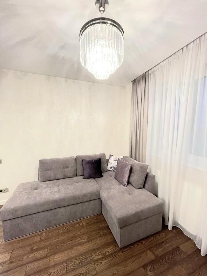 1 Room 60M2 Center Of Obolon Near River Side. 11 Floor Kiev Buitenkant foto